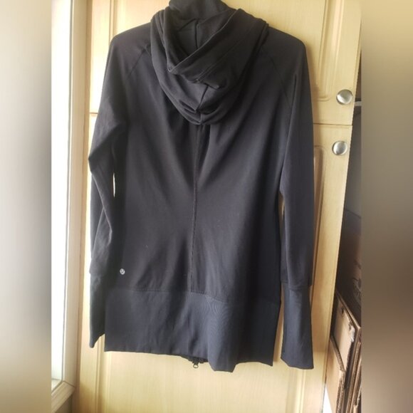 Lululemon Bla k Zip Up Ja ket Size 8 - Picture 8 of 9